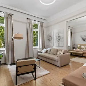Stylish Apartment, Next To Schloss Belvedere Apartamento